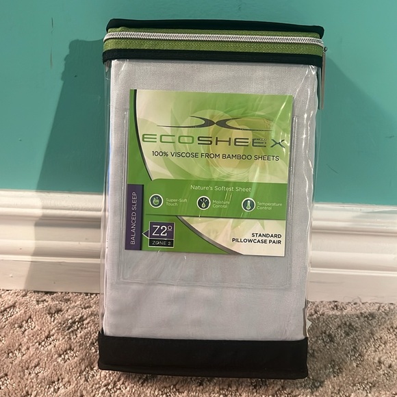 EcoSheex White Pillowcase Set - Picture 1 of 4